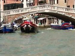 Noleggio Barche Venezia Brussa Is Boat, orari di apertura