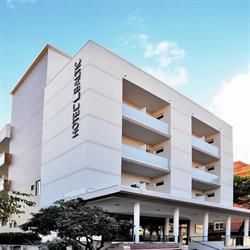 Hotel Baltic Rimini Di Lorella Ricci e Corrado Magnani, orari di apertura