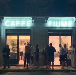 Bar Caffe' Fiume, Cantù orari di apertura
