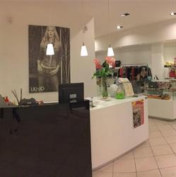 Shine Di Vincenti Antonia, Castellana Grotte orari di apertura