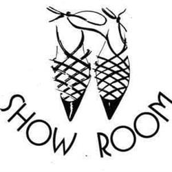 Show Room, Marsciano orari di apertura