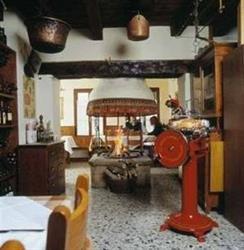 Trattoria Osteria Bar Al Marescial Di Deana Rina, Travesio orari di apertura