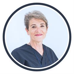 Marina Iaquaniello - Dentista Velletri, orari di apertura