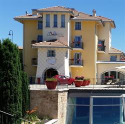 La Quiete Resort, Romeno orari di apertura