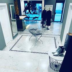 New Galles Boutique, Brescia orari di apertura