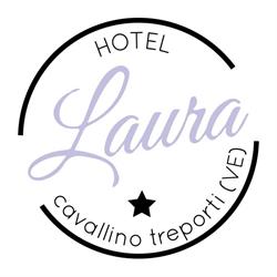 Laura, Cavallino orari di apertura