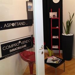 Agenzia Compro E Vendo Immobiliare Di P. Mariani, Loreto orari di apertura