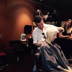 Francesco Tuccia Hairdressing Parrucchiere, Avellino orari di apertura