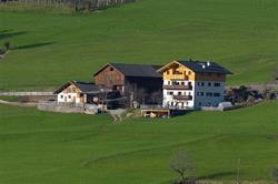 Funtnatscher Hof, Bolzano orari di apertura