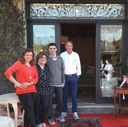 Tappezzeria Per Interni S.n.c. Di Fedi P. & Zampini A.m., Montale orari di apertura