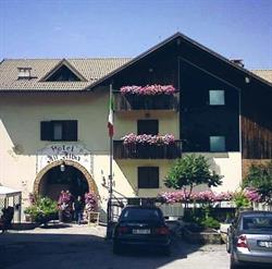 Albergo All'Alba, Tambre orari di apertura