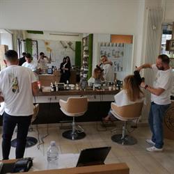 Enjoy Your Head Di Macchi Omar Parrucchiere, Trescore Balneario orari di apertura