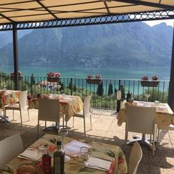 Ristorante Pizzeria Bellavista, Riva di Solto orari di apertura