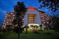 Hotel Rafael, Milano orari di apertura