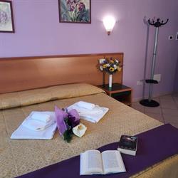 Casa Vacanze Provenzale, Torre Pellice orari di apertura