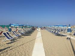Bagno Danilo Tsabilimento Balneare, Viareggio orari di apertura