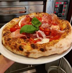 Hollywood Pizza Restaurant, Treviglio orari di apertura