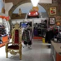 URBANWEAR, Trieste orari di apertura
