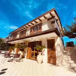 B&B Divina Costiera di Franco Fusco, Agerola orari di apertura