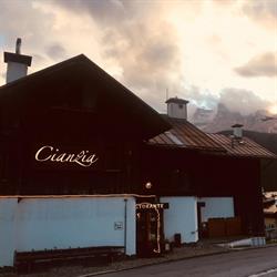 Ristorante Cianzia di Montesel Bruna, Borca di Cadore orari di apertura