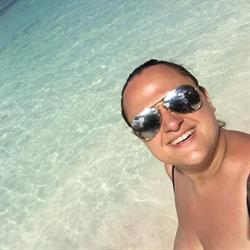 Nicole Viaggi, Mandello del Lario orari di apertura