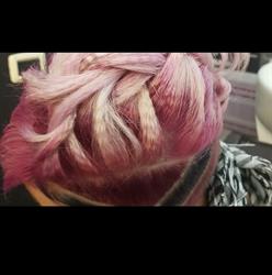 Incanto Hair Style di Daniela Cianciolo Parrucchiera Stilista Unisex, Novi Ligure orari di apertura