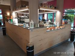 Seven Bar di Velluzzi Luigi, Erba orari di apertura