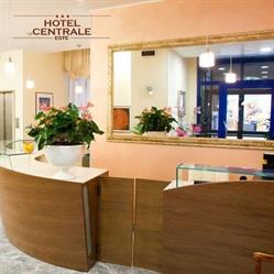 Hotel Centrale, Este orari di apertura