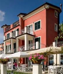 Le Ville Relais e Ristorante, La Spezia orari di apertura