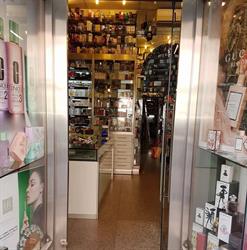 LA MAISON, Napoli orari di apertura