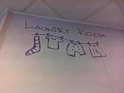 Lavanderia Laundry Room Di D'Alessio Mario Roma, Africano - Orari di apertura