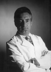 Corti Dr. Antonio - Rinoplastica a Milano estetica e ricostruttiva, orari di apertura