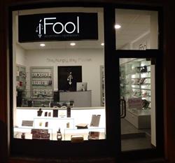 iFool Accessori e Riparazioni Seregno, orari di apertura