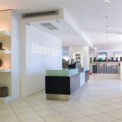 Simon s Shoes, Poppi orari di apertura