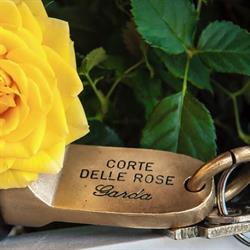 Residence Corte delle Rose, Garda orari di apertura