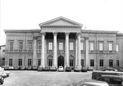 Liceo Classico Paolo Sarpi, Bergamo orari di apertura