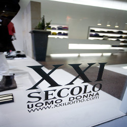 XXI Secolo Boutique Uomo 2000, Fano orari di apertura