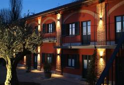 Le Serre Suites Apartments, Borgo San Pietro di Moncalieri orari di apertura