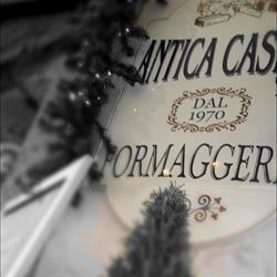 Formaggeria Antica Casera dal 1970 in Vigevano, orari di apertura