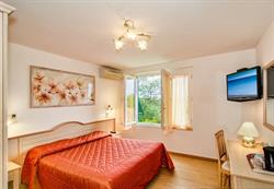 B &B da Pio, Pietrasanta orari di apertura