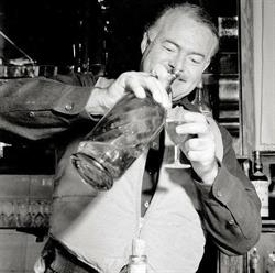 Bar Hemingway, Como orari di apertura