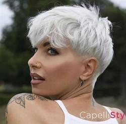 Liberta' di stile acconciature unisex, Bodio Lomnago orari di apertura