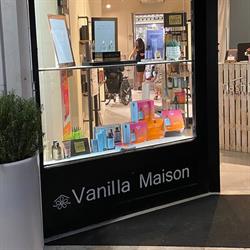 Vanilla Maison, Orzinuovi orari di apertura