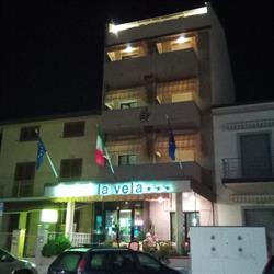 Hotel La Vela, Camaiore orari di apertura