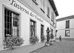 Taverna dei Viandanti, Camparada orari di apertura