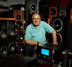 Lyrics Audio, Roma orari di apertura