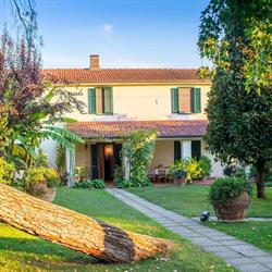 CASA DEL PINO DI ENGELMANN JANAINA, Buggiano orari di apertura