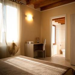 Al Borgo Trattoria con Alloggio Srl, Desenzano del Garda orari di apertura