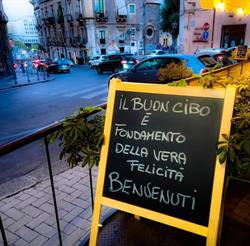 La Taverna del Grande Albero (Trattoria Mediterranea), Catania orari di apertura