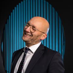 Luigi Porzia Fotografo, Altamura orari di apertura